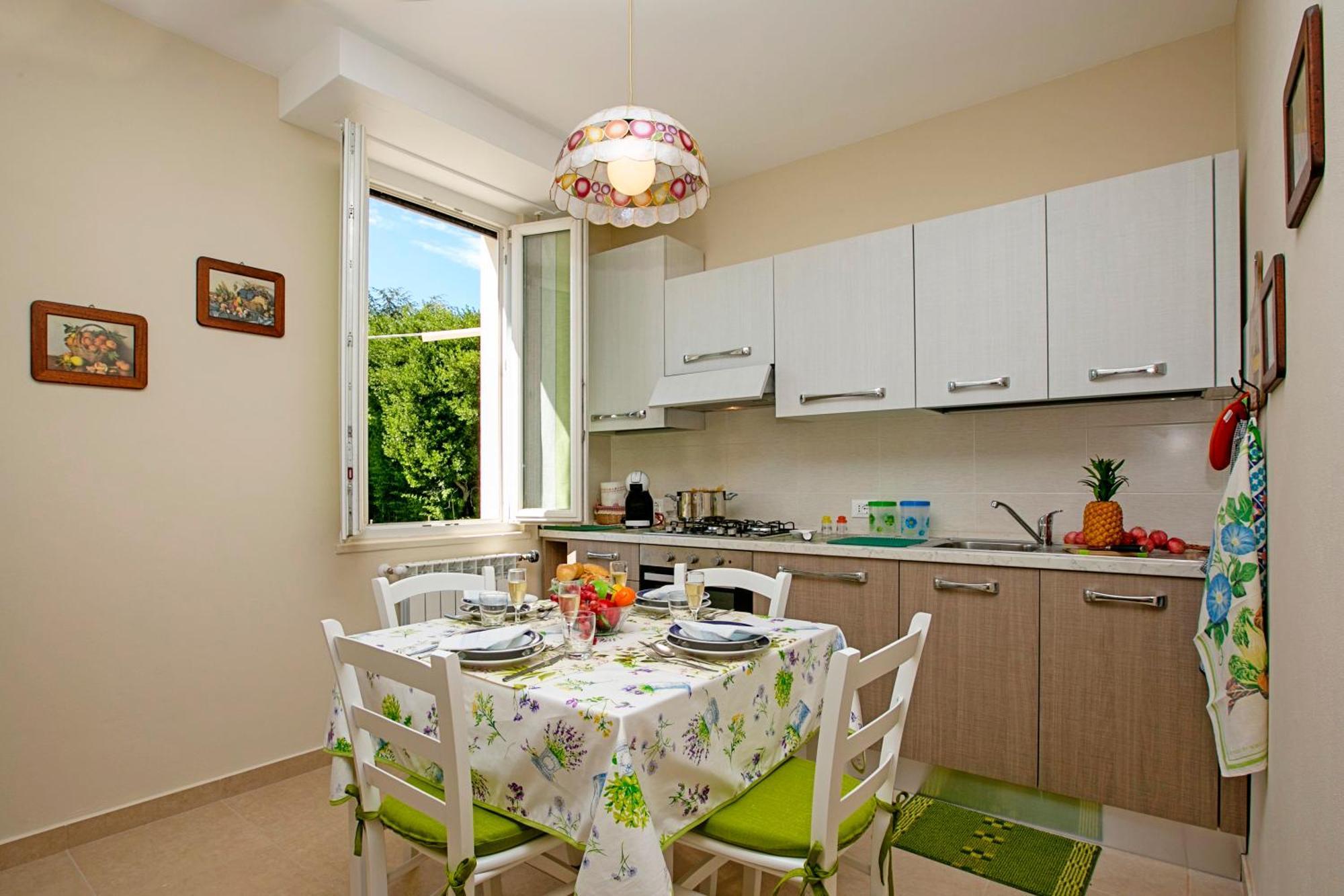 Villa Mimosa - Appartamento 2 - Happy Rentals Desenzano del Garda Bagian luar foto