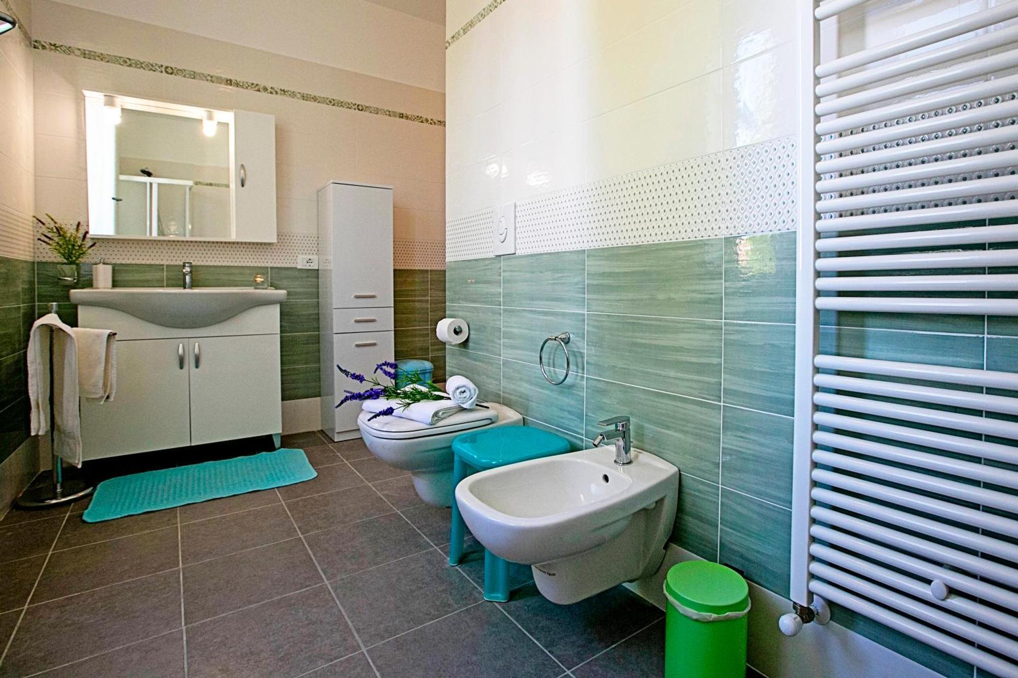 Villa Mimosa - Appartamento 2 - Happy Rentals Desenzano del Garda Bagian luar foto