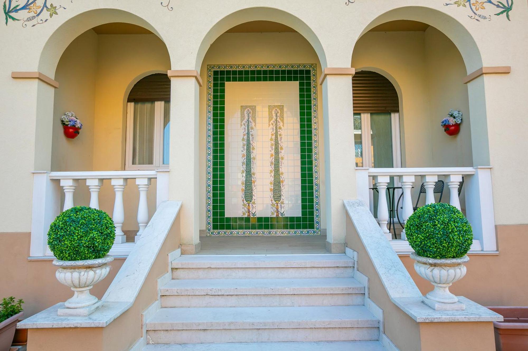 Villa Mimosa - Appartamento 2 - Happy Rentals Desenzano del Garda Bagian luar foto