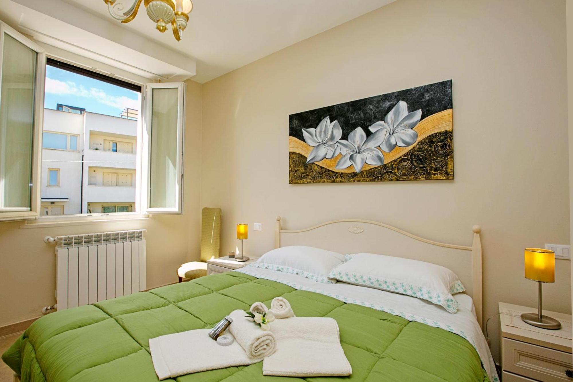 Villa Mimosa - Appartamento 2 - Happy Rentals Desenzano del Garda Bagian luar foto
